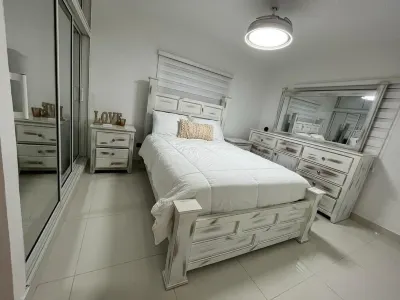Cozy and Luxurious 2 Bedrooms Apartment in Santiago Hotels near Ary Autopintura