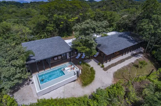 Tamarindo Jungle Villa : Your Perfect Costa Rican Getaway Awaits