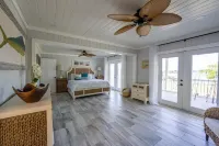 Key Lime House with a 100’ dock: A Solar-Powered Waterfront Oasis on Black Sound Hotels in Green Turtle Cay