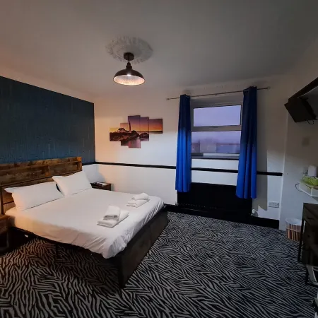 Boathouse Hotel