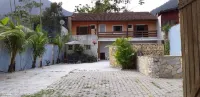 Beach House with Pool and Hot Tub in the North Coast of São Paulo Hotels near Casarão do topo da ilha