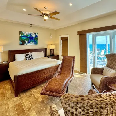 Magnificent, Beachfront Luxury. Heaven on Earth. Hotels near Three Sisters