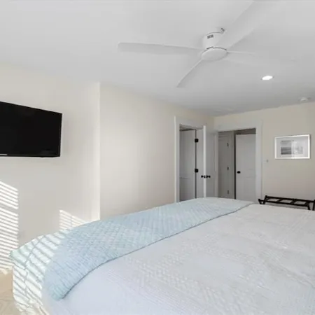 Perfect Location for a fabulous stay at the beach!