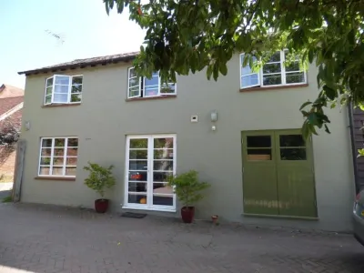 Quiet cottage very close to village centre and ameneties. Hotels in der Nähe von Kent Event Centre