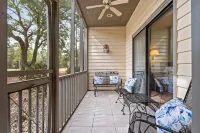 Pet-Friendly 3 bedroom/3 bath townhouse at Sunset Beach, NC