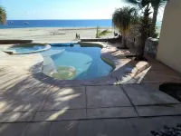 Villa Tranquilo, White sand Beach front, new infinity pool; walk to everything! Hotels in Los Barriles