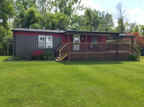 Book for summer fun at Eagles Cove on Lamoka !! Lake steps away