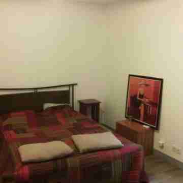 Charming apartment on the 1st floor, St Goustan port of Auray. Rooms