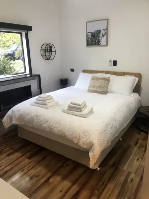 Warburton<br>4 bedroom house near all of Warburton attractions, right on the yarra