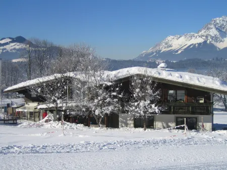 Luxury apartment in Kitzbühel, directly on the slopes, panoramic view