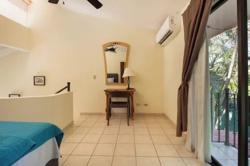 Las Palmas Loft: Pool & Beach Escape