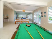 Hideaway with Wraparound Balcony: Beautiful Views, Great Vibes, Family Friendly