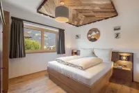 'Lottis Dahuam' Centrally Located Vacation Apartment in Fügen, with Garden & Sauna - Wifi