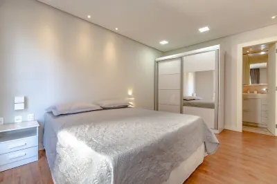 Beautiful AP SEIRA SEA in Bal. Camboriu 프라이아 다스 라란제이라스 주변 호텔