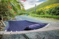 Lameshur Cottage's Guest House