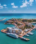 COZIEST 2 BEDROOM LOFT WITH PRIVATE BEACH AT CAP CANA