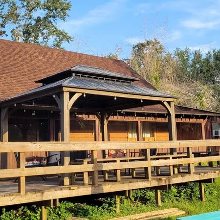 Breathtaking Lakefront Lodge - Sleeps 10