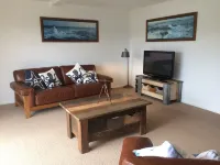 Incredible harbour views, secluded four bedroom character villa, private drive