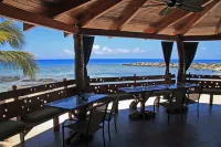 Luxurious Large Oceanfront Villa on Private Beach with Amazing Views