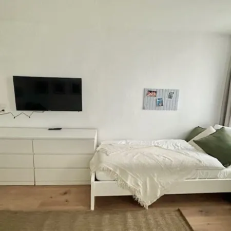 Arbio Monteurzimmer Tremmen Parking Included