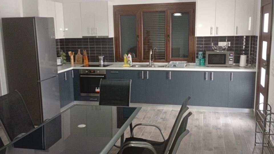 Nea Vrasna Sun House