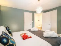 Saffron, Blythview - Pools