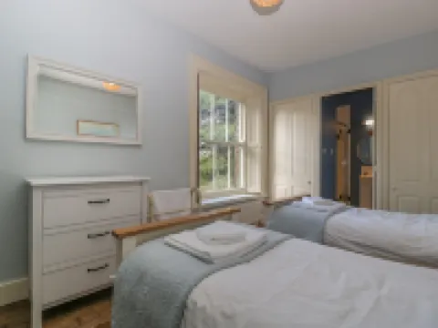 Woodlands Cottage Hotels in Leominster