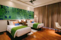 Waters Edge Hotel Hotels near Shree Raghu Temple_ Sri Maha Veera Bhadrakaalī Amman Kovil