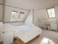 Stores & Supplies Hotels in 