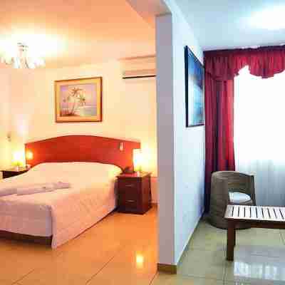 カルワ アジア Rooms