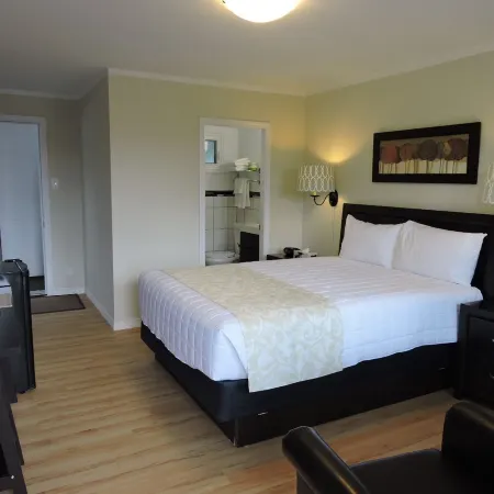 Almo Court Motel Hotels in Cranbrook