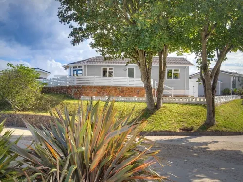 E19 The Warren Hotels in Abersoch