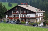 Hotel des Alpes Hotel in zona Parrocchia Di Dorga