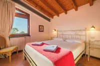 폰도 라 캄파뇰라 가르냐노 호텔