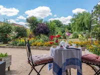 Norbank Cottage Hotels in Bressingham