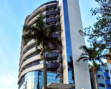 ゴールデン ブルー ホテル ロンドリナのホテル