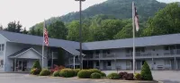 Four Seasons Inn Hotels in Haywood County