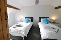 Bryndan Hotels in Trefeglwys