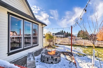 Alluring Home w/ Fire Pit < 1/2 Mi to Oit!