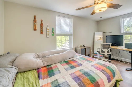 Convenient Arlington Condo about 4 Mi to National Mall