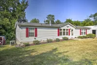 Shenandoah River Getaway < 9 Mi to Downtown Luray! - Pet friendly