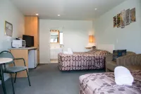 Alpine Lodge Motel