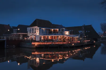 Hotel Restaurant de Stadsherberg Отели в г. Littenseradiel