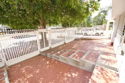 QuillaHost Guesthouse Hotels in 