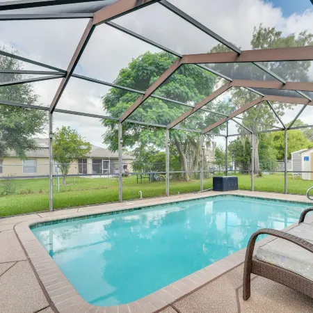 Heated Pool & 4-in-1 Grill: Spring Hill Haven!