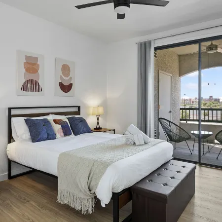 CozySuites at Glendale
