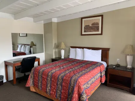 Ventura Beach House Motel