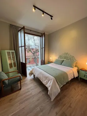 Hotel Casa Aure Các khách sạn gần Sân bay Arturo Merino Benitez