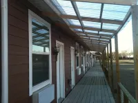 Bear's Den Lodge Hotels in Shaunavon