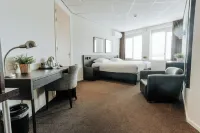 Queen Hotel Hotels in Ейндховен